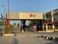 “일본은 벌써 움직이는데”…트럼프 관세폭탄에 먼 산만 보는 한국 기업들