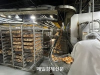 갓구운 빵 냄새가 옷에 배네...빵공장서 바로먹는 극한의 후레시 맛! [특슐랭 in 뉴욕]