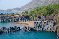 제주도의 푸른밤? 이왕이면 돌담집…트리플, 제주 감성 숙소 출시