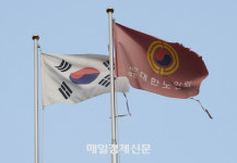 노구 이끌고 힘겹게 계단 오르면 냉골 바닥…노인 보다 늙은 지방 경로당