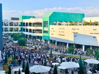 고객 경험은 무료나눔… 현대아울렛 10년, 매출 10배로