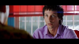 ‘아동 성추행’ 신부 찾아낸 이 남자...은밀하게 건넨 제안은? [씨네프레소]