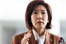 나경원 “이재명, 드럼통 사진 아팠나보다…정치 보복한 적 없다고”