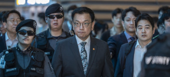한미 관세 협상, 국민 6명 중 1명 이상 찬성…상호 관세율 15% 인하 주요 평가