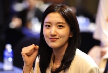그 많은 러브콜 뿌리치더니…‘FA최대어’ 이다현, 흥국생명 선택한 결정적 이유