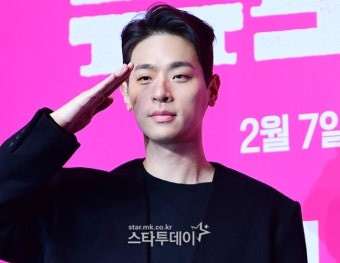 박정민, 시각장애인 위해 오디오북 기증
