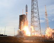 스페이스X보다 저렴하게 쏜다...아마존, 우주인터넷 위성 첫 발사