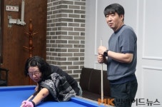 [불황극복 당구장] 인수 1년만에 매출 2배↑ ‘롯데그룹 임원 출신’ 당구장 사장님의 성공 방정식…용인 라팔캐롬클럽