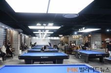 [불황극복 당구장] 인수 1년만에 매출 2배↑ ‘롯데그룹 임원 출신’ 당구장 사장님의 성공 방정식…용인 라팔캐롬클럽