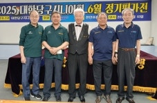 “아직 녹슬지 않았다” 당구시니어연맹 3차 평가전서 이운호 원로 우승