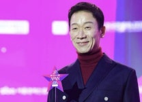 ‘54세’ 정석용, 늦깎이 새신랑 됐다…아내는 ‘이영애 닮은’ 음악감독