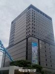 3040 직장인들 백화점서 밥먹더니...신세계 본점 식당가 매출 25%↑