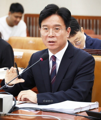 김영훈 