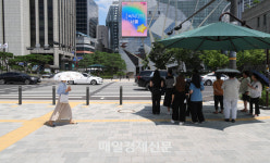 [포토] 그늘을 찾아서