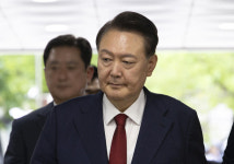 윤석열, ‘비상계엄 손해배상 10만원’ 1심 판결 불복해 항소