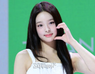 [포토] 앳하트 나현, 러블리 볼하트