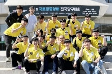 “젊으니까 더 강하다” 당구판 휩쓰는 당구동호회 ‘YB’ 4년간 전국당구대회서 10회 우승