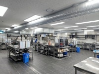 차별화 전략으로 치킨 700개 매장, 자담치킨의 성공 비결은 [똑똑한 장사]