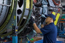 항공기 엔진 20대 동시 수리 가능합니다