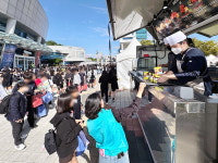[포토] BBQ 치킨 맛보세요