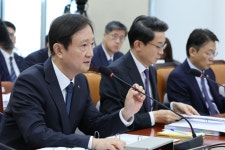‘강남아파트 2채’ 이찬진 “딸에 양도 안하고 처분”…아빠찬스 논란에 입장 선회