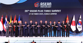 이재명 “한국·아세안은 이웃사촌…FTA 개선해 연 교역 3천억달러로”