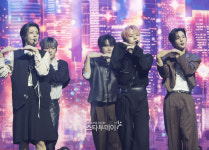 [포토]위아이, 원더랜드로 컴백