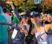 뉴진스 다니엘, 소송 완패 후 근황…마라톤 완주 환한 미소