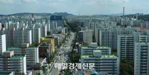 “공인중개소도 텅텅”…10·15 대책으로 갭투자 막히자 거래 꺾인 노원구