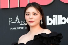 에일리 “가수 되려 한국 왔더니…난 이방인·소수자”