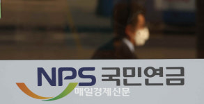 “국민연금 이 투자, 누가 한 거죠?”…워너브러더스 줍줍해 올해 900억 벌었다