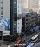[속보] 충무로역 인근 하니빌딩 화재…1명 경상