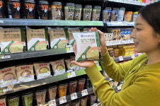 말차 품은 빵·커피 … MZ 입맛 잡아 [편의점 이야기]