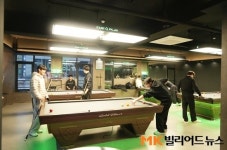[불황극복 당구장] ‘힙하고 깔끔한 인테리어’ 손님 80%가 10~30대 동탄 無人당구장 큐플레이