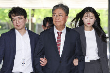 ‘관저 이전 의혹’ 김대기·윤재순 구속