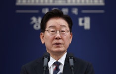 [속보] 이 대통령 “트럼프와 조선협력 중요성 공감…미국 군함건조 논의”