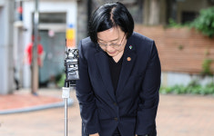 [속보] 한성숙, ‘모두의 창업’ 정보유출에 “책임 통감…진심으로 사과”