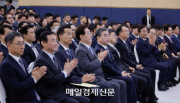영남권에 312조 투자...李대통령 “남해안 우주항공 산업벨트 구축”