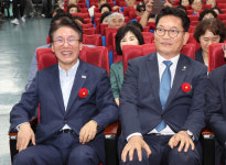 송영길·김민석 띄운 ‘조희대 탄핵론’…청와대 “공감한 적 없다” 선 그어
