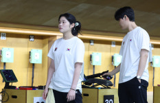 사격 추가은·홍수현, 10m 공기권총 혼성 단체전 결선 진출