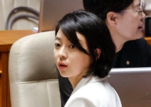 “JYP 가수들 팬이지만, 불공정 싫어”…국감에 박진영 부른다는 배현진