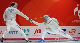 [속보] 한국 펜싱 남자 사브르, 일본 꺾고 아시안게임 단체전 4연패…오상욱 2관왕
