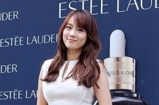 “아이가 백혈병 진단받아”…가수 이수영, 라디오 DJ 잠정 하차
