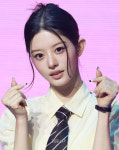 [포토] 아일릿 민주, 손하트로 체포
