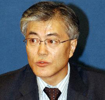 문재인 수석 건강이유 사의 표명 盧대통령 결단 주목