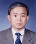 황기연 차장 은행다니며 24년간 야학활동