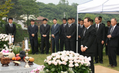 故 정세영 명예회장 2주기 추도식