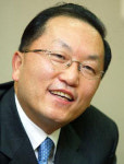 현재 위기는 난기류일뿐 장기적 관점서 대응해야