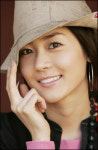 신원, 비키모델에 성유리