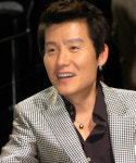 노총각 가수 이현우 큐레이터와 결혼